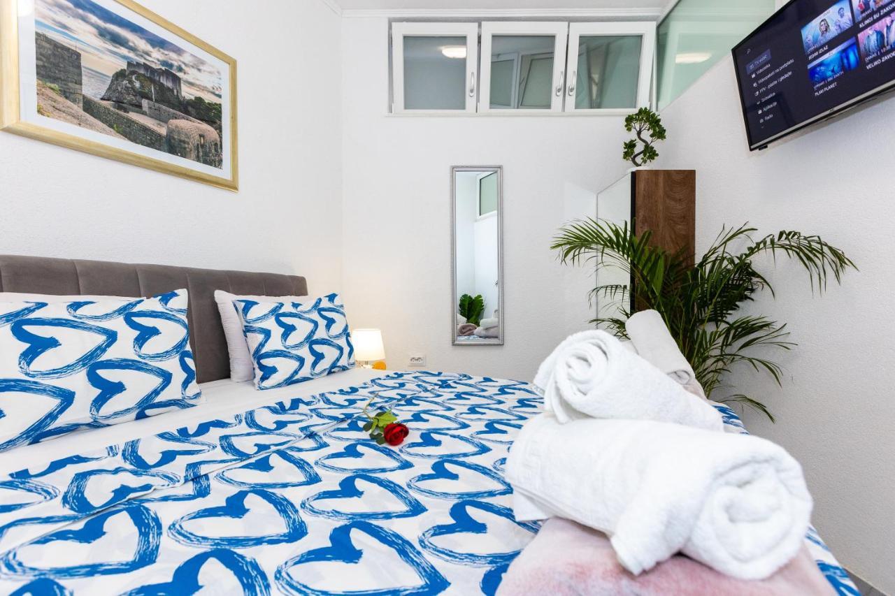Apartment By The Way Hot Tub And Free Parking Дубровник Экстерьер фото